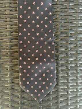 Vintage Wembley Black Pink Floral Medallion 100% Silk Necktie Classic Dress Tie